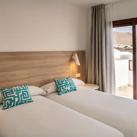 Ereza La Granja-a * Playa Blanca (Lanzarote)
