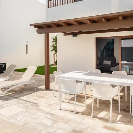 Ereza La Granja-a * Playa Blanca (Lanzarote)